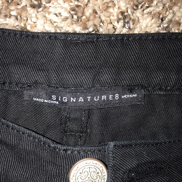 Shorts - Picture 5 of 6